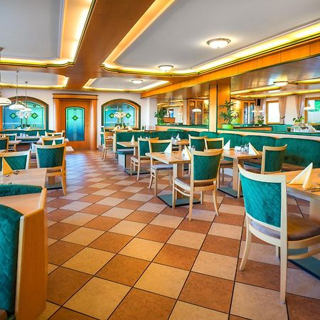 Ferienhotel Hofer Superior Strass im Attergau المظهر الخارجي الصورة