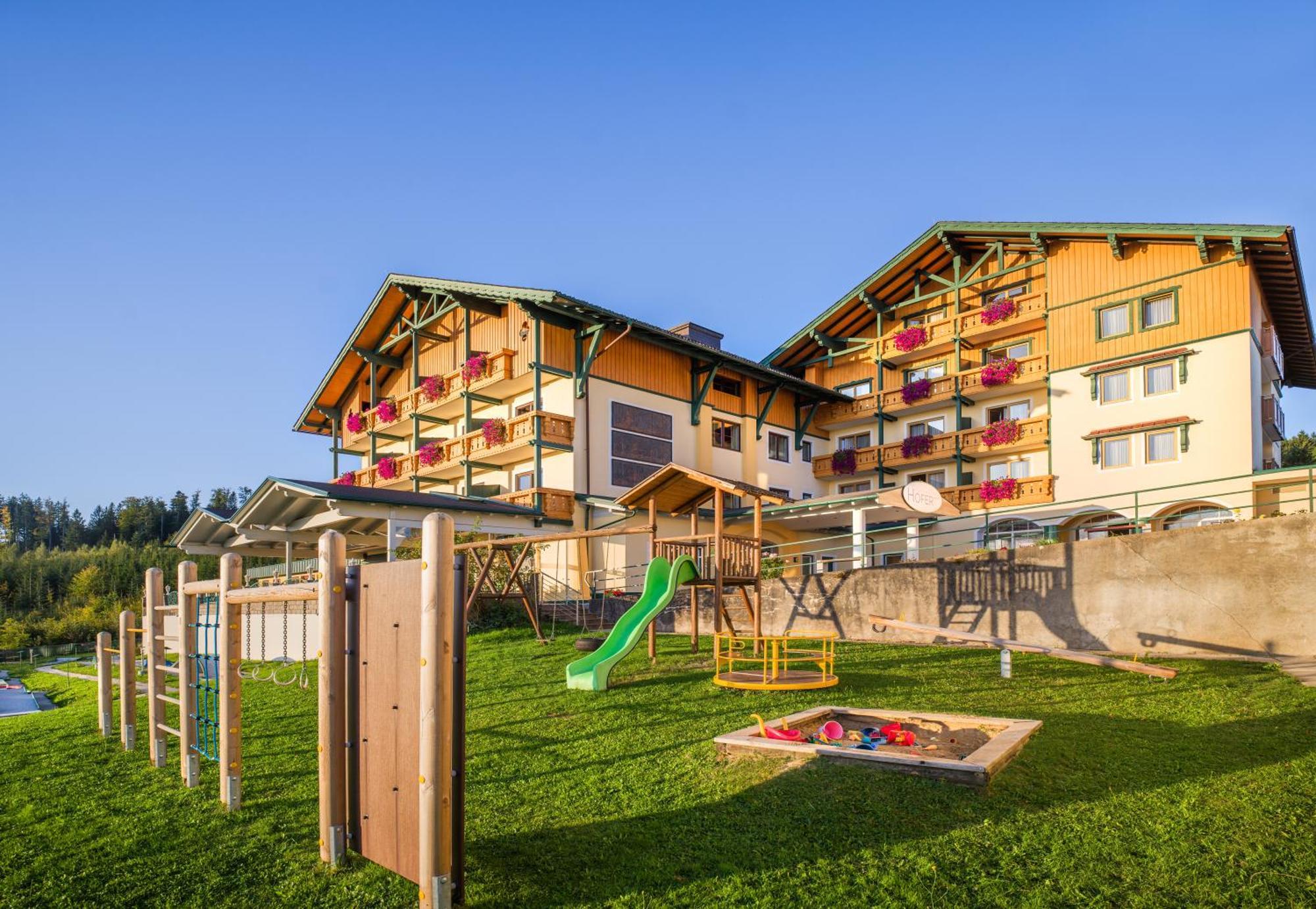 Ferienhotel Hofer Superior Strass im Attergau المظهر الخارجي الصورة